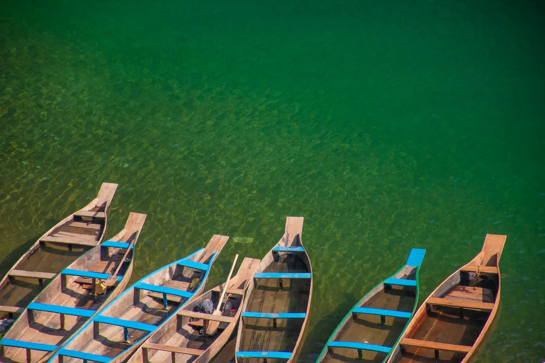 A raft floating on the Dawki River in Meghalaya